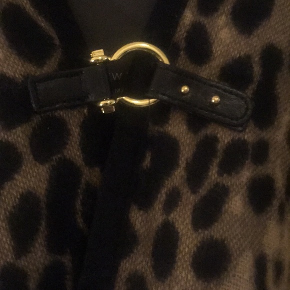 Gorgeous Marc NY Leopard Pancho - Picture 3 of 4
